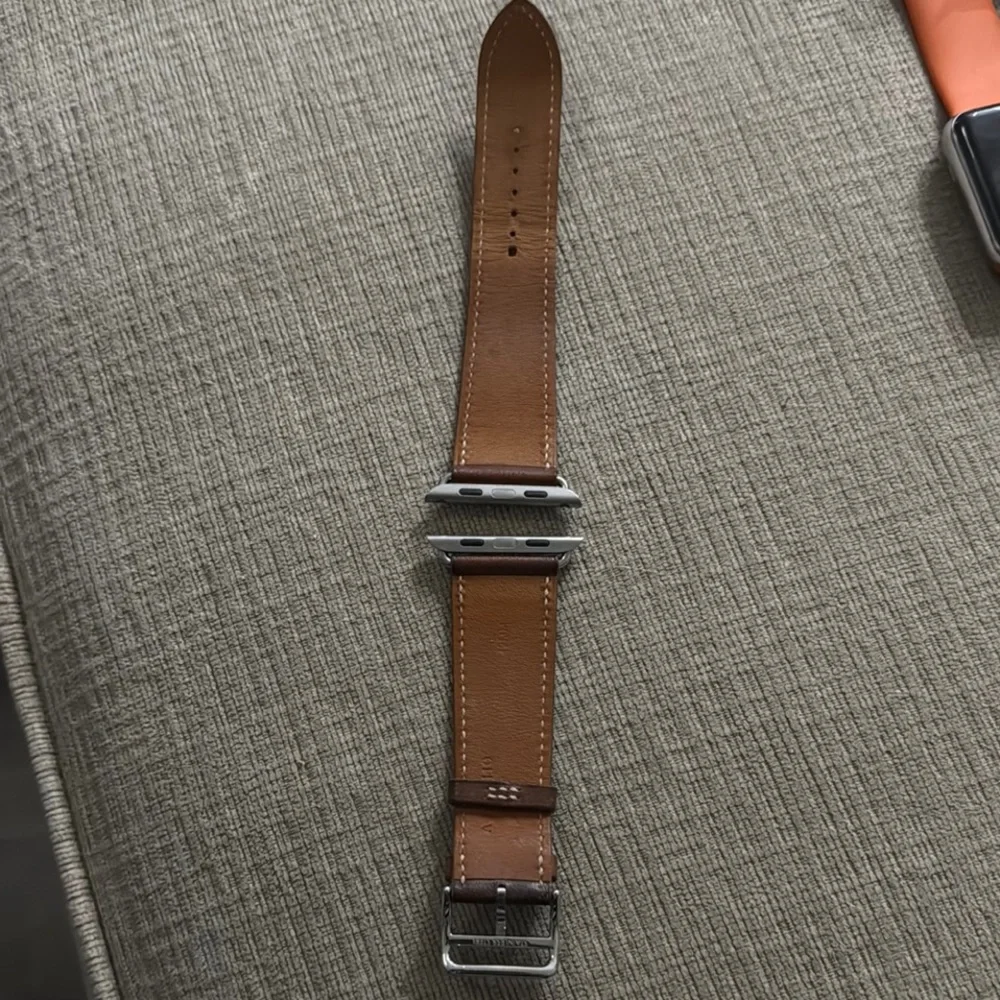 HERMES APPLE WATCH 42MM SERIES 3 Sapphire Crystal Face SS Case Orange M/L Band.